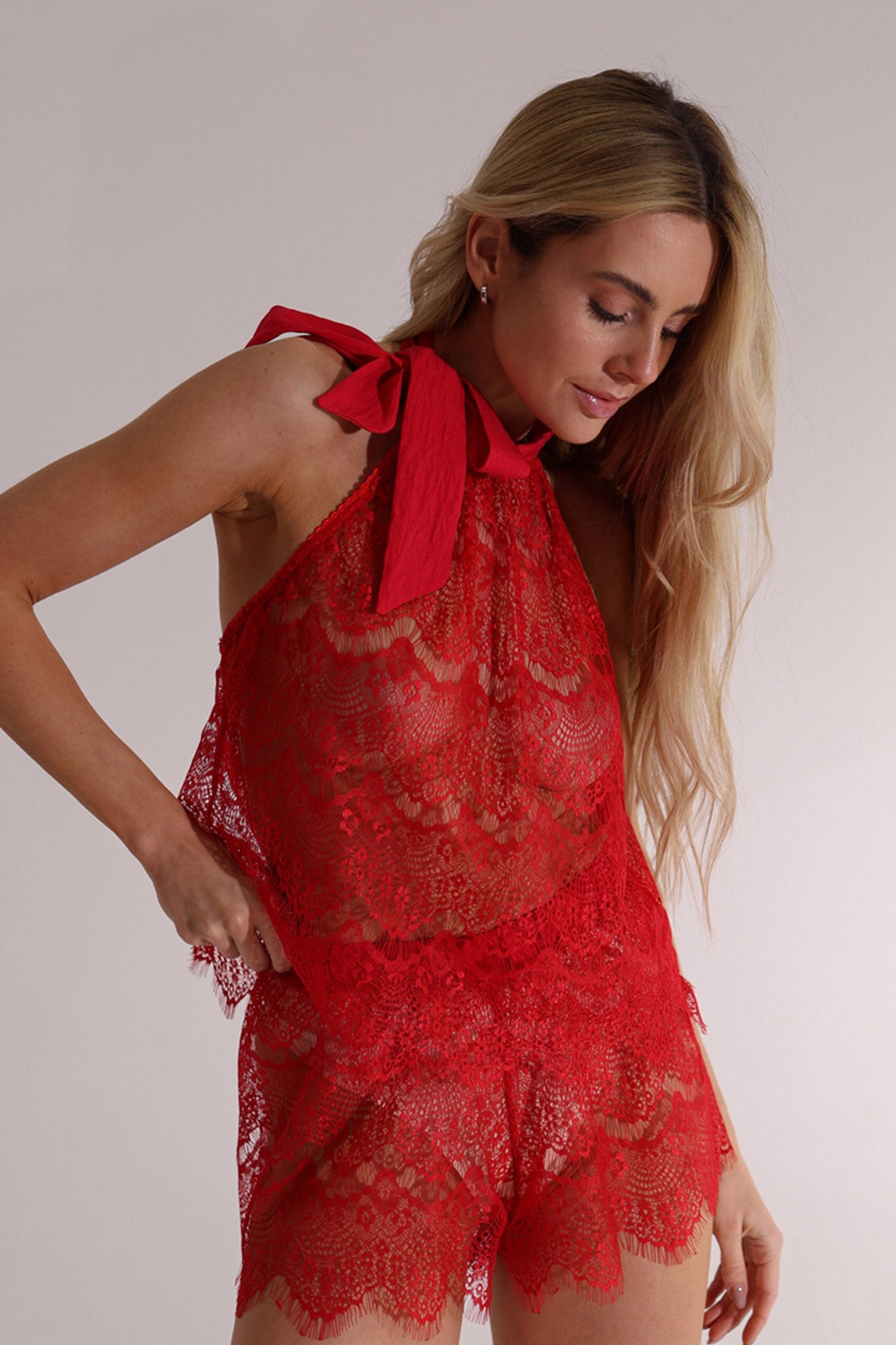 PAJAMAS SET: GUIPURE T-SHIRT AND SHORTS, RED